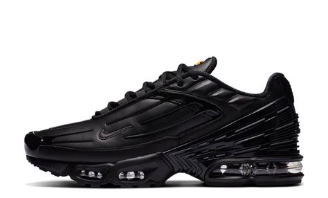 nike tn plus 3 black